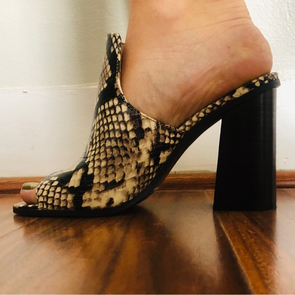 ALDO Snakeskin Heels - Picture 10 of 10